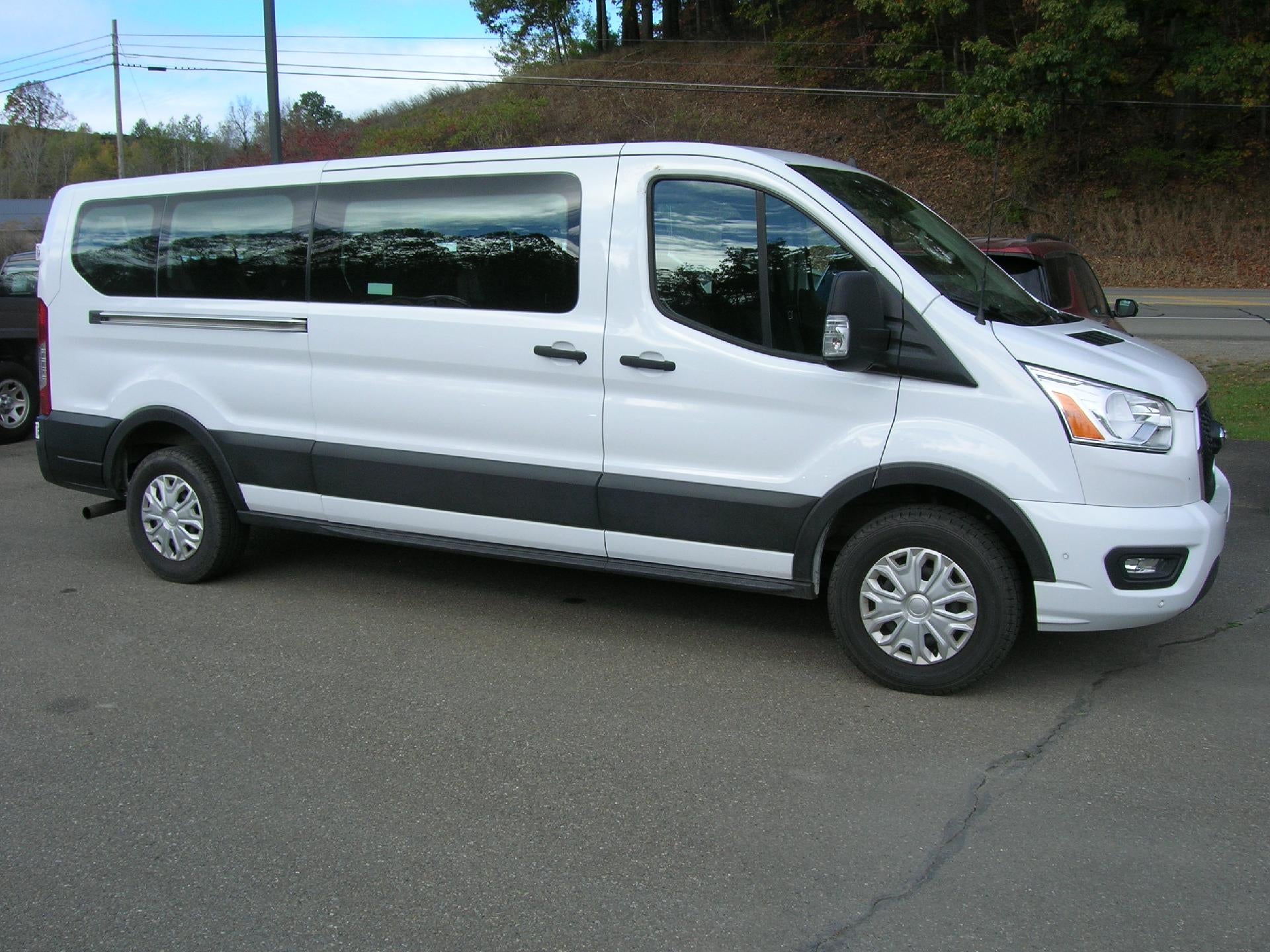 2022 Ford Transit Passenger Wagon XL