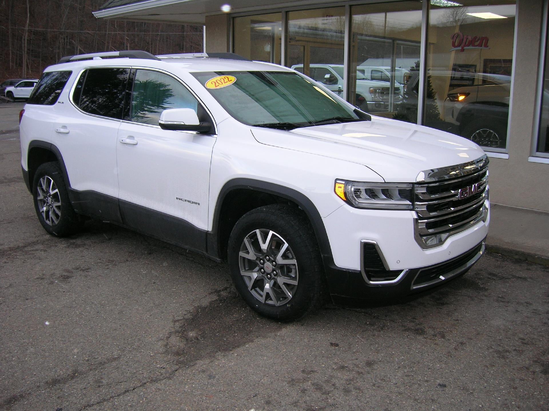 2022 GMC Acadia SLE