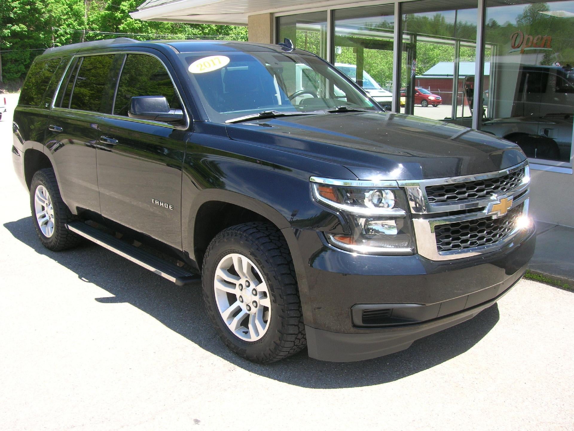 2017 Chevrolet Tahoe 4WD LT's photo