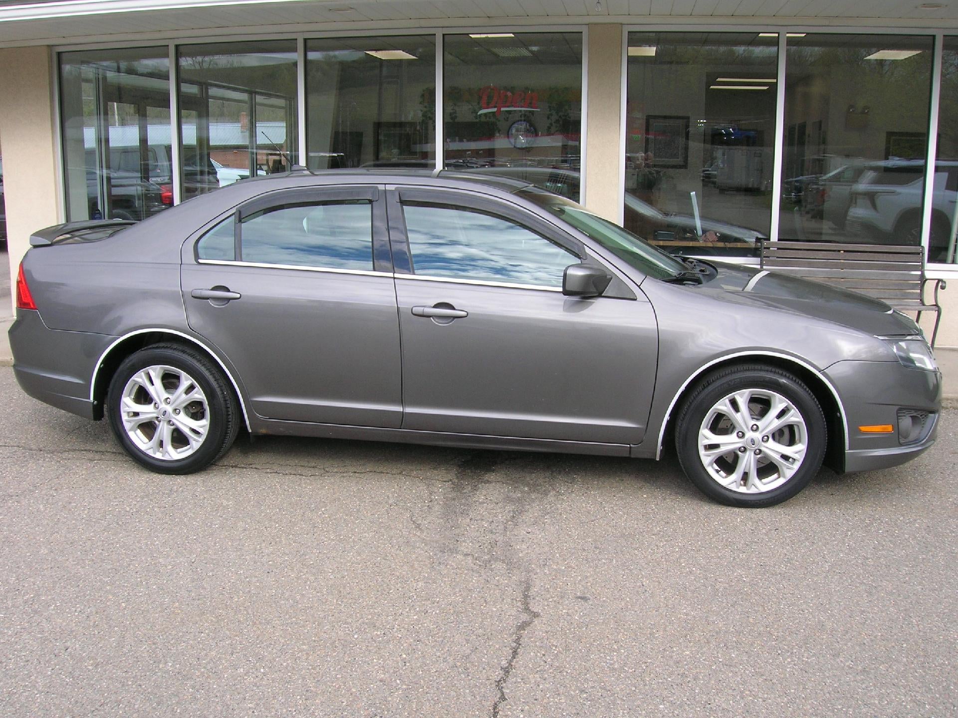 2012 Ford Fusion SE