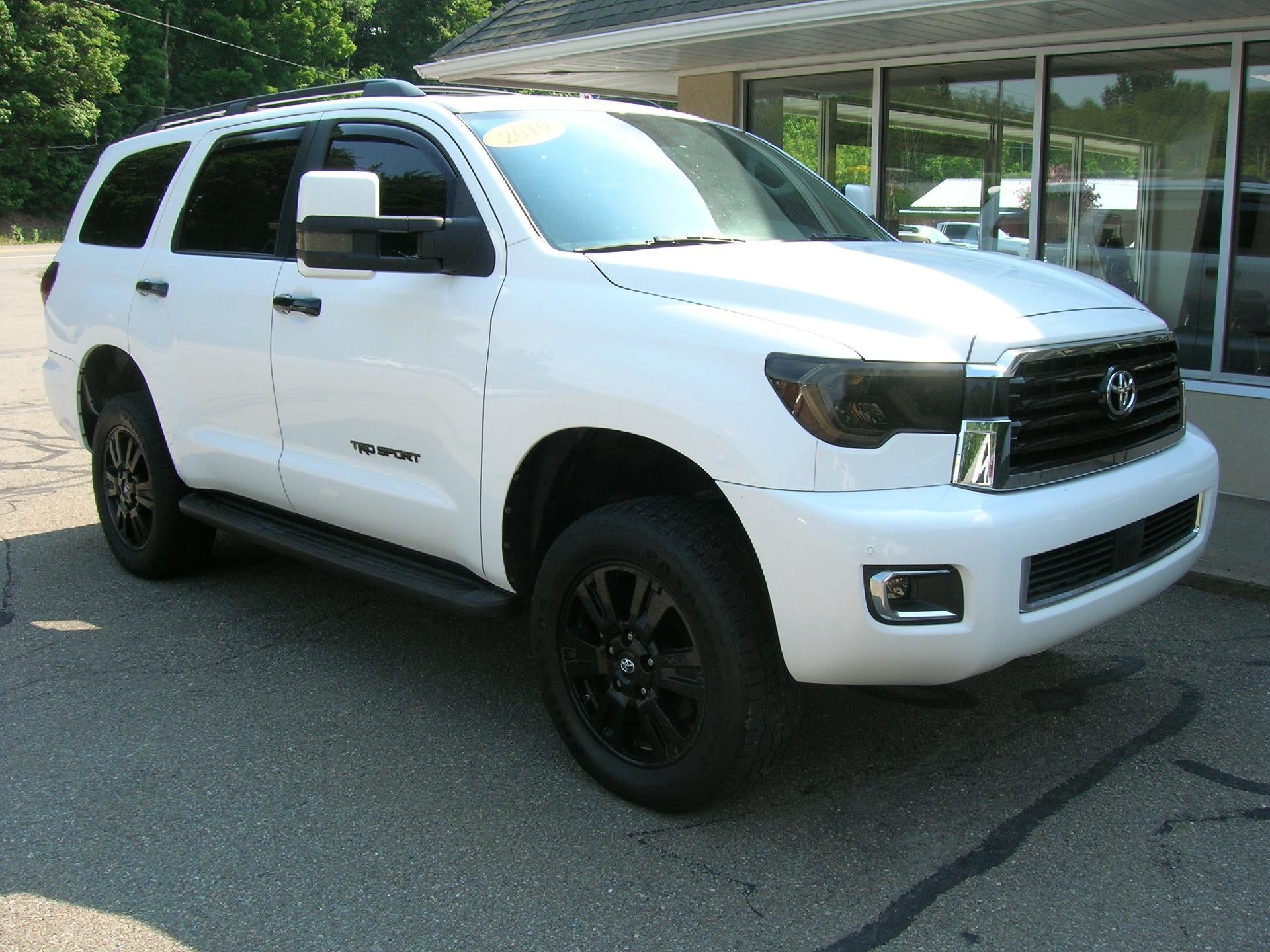 2019 Toyota Sequoia SR5